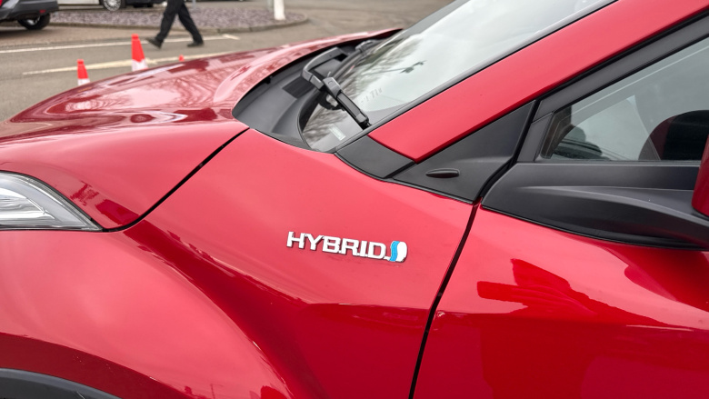 Toyota C-HR 1.8 Hybrid Design 5dr CVT Hybrid Hatchback